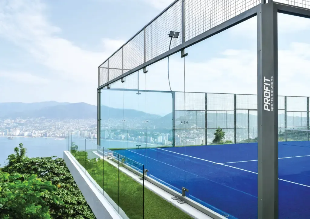 Padel court environment